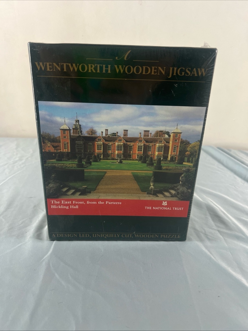 Wentworth Wooden Jigsaw Puzzle East Front Parterre Blickling Hall 250 pcs Sealed